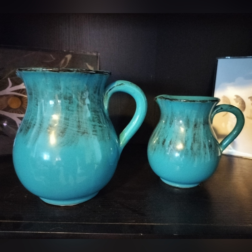 Italian pitcher pottery